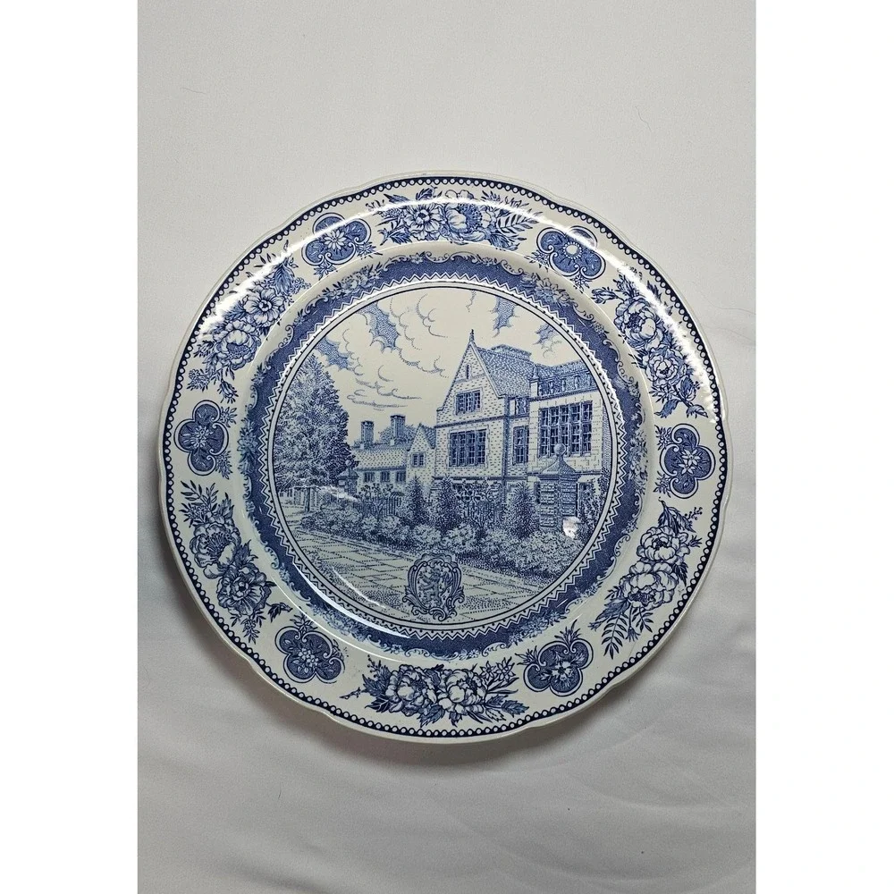 Vintage‎ Wedgwood Yale University Dinner Plates Set of 4 1949 Blue Transferware